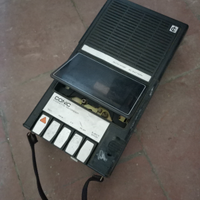 Registratore a cassette portatile vintage