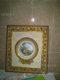 Quadro con piatto in porcellana incastonato