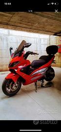 Gilera Next 500