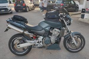 Honda hornet 900