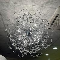 Lampadario cristallo moderno acciaio.