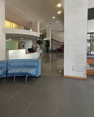 Immobile di 279 m² con più di 5 locali a Sesto San
