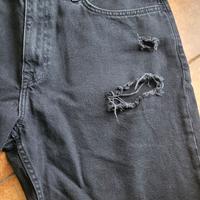 pantaloncino nero in jeans 