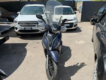 Kymco People 150i
