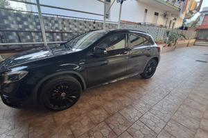 Mercedes gla night edition 