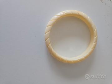 Bracciale rigido avorio vintage