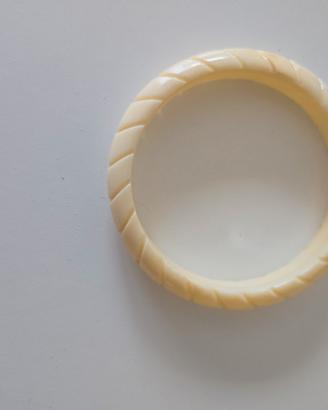 Bracciale rigido avorio vintage