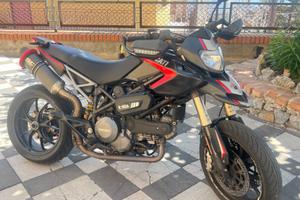 Hypermotard 796