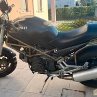 Ducati Monster 600 city dark