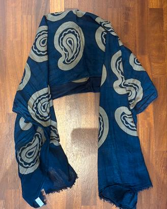 Foulard Laura Biagiotti “Paisley Blue Lapis”