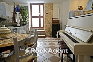 Appartamento di 125 m² con 3 locali a Montescaglio