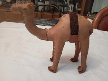 cammello 🐫 fatto a mano in pelle 