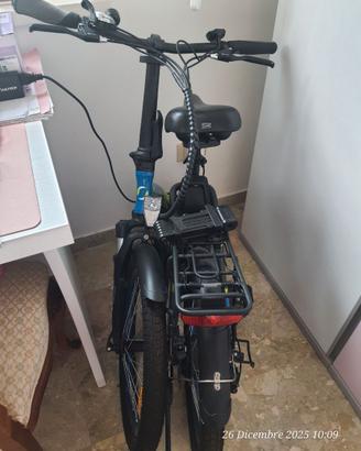 Bicicletta elettrica pieghevole Argento Piuma 