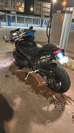 Triumph speed triple 2011