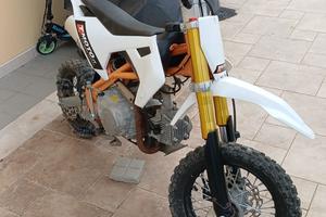 Pit Bike 110cc 4 Marce Semiautomatica (Senza Fri