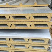 Pannello coibentato grecato