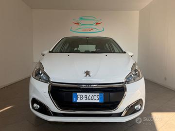 PEUGEOT 208 1° serie PureTech 82 5 porte Allure