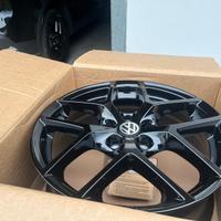 cerchi nuovi in lega di 17