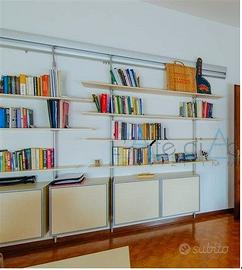 Libreria con scrivania