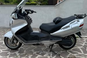 Burguman 650 executive