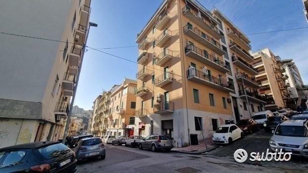 Via Cavalluccio, Locale commerciale.- Rif. VS756