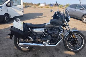 Moto Guzzi V9 Roamer