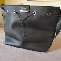 Borsa Guess Tote ecopelle martellata Chic & Capien