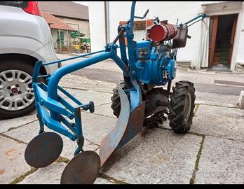 Fresa/aratro motoaratrice