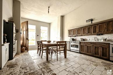 CASA DI CORTE A VALDOBBIADENE