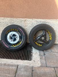 Cerchi con gomme f12
