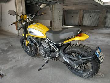 SCRAMBLER  Ducati modello Icon