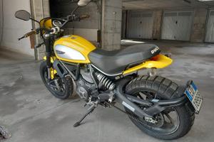 SCRAMBLER  Ducati modello Icon