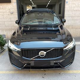 Volvo XC60 B4 AWD Plus Dark N1 Autocarro