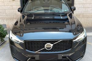 Volvo XC60 B4 AWD Plus Dark N1 Autocarro