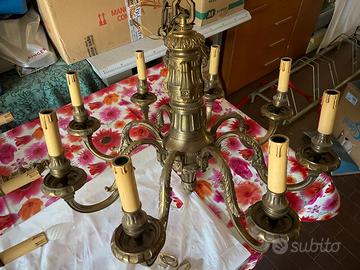 Lampadari e appliques in ottone anni 60/70