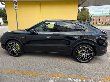 Porsche Cayenne E-Hibrid Coupè