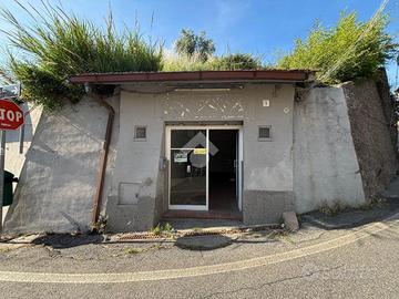 NEGOZIO A CASTELNUOVO DI PORTO