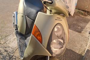 honda chiocciola 600€  