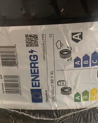 Pneumatici Triangle EffeXSport 245/45 R17