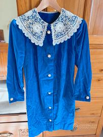 Abito blu donna in velluto con colletto in pizzo