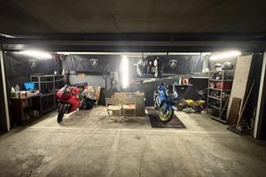 Garage box moto/scooter infernetto