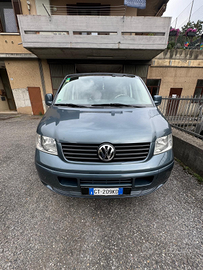 Volkswagen T5 multivan