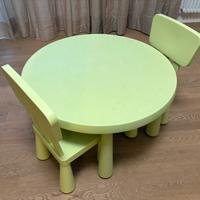 Tavolo + sedie per bambini IKEA MAMMUT