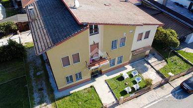 VILLA SINGOLA A SAN GIORGIO BIGARELLO