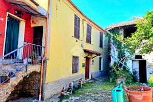 2 LOCALI A DIANO SAN PIETRO