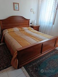 camera letto armadio comodini