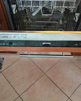 LAVASTOVIGLIE DA INCASSO SMEG 