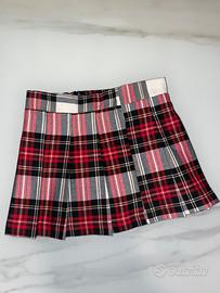 Gonna bimba, anni otto