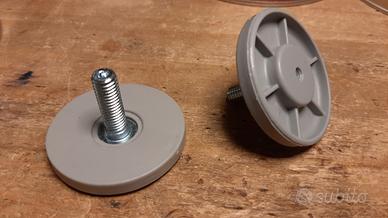 piedini regolabili x mobili