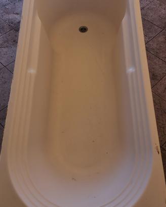 vasca da bagno in vetroresina